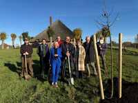 60 Bäume für 60 Jahre Freilichtmuseum Molfsee