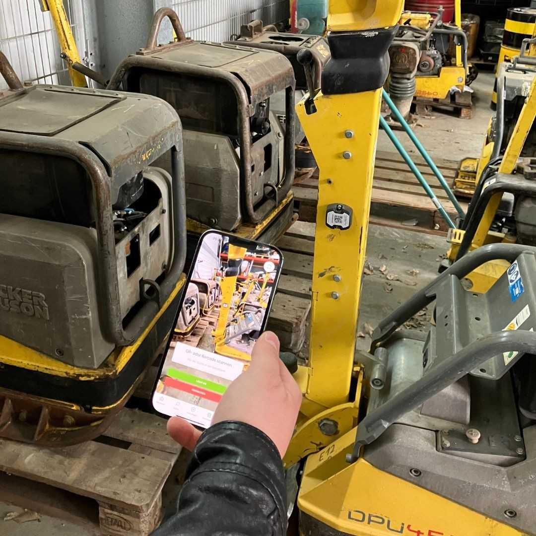 Digitaler Zaun schützt Bagger vor Diebstahl Digitaler Zaun schützt Bagger vor Diebstahl