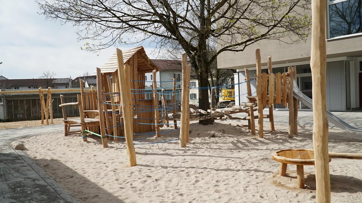 Auch ein Matschtisch darf nicht fehlen. | Foto: Storz/Mahrholdt Auch ein Matschtisch darf nicht fehlen. | Foto: Storz/Mahrholdt