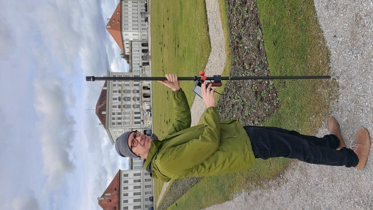 Landschaftsarchitekt Michael Degle mit dem ppm 10xx GNSS Sensor. | Foto: ppm GmbH