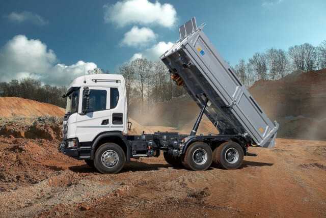 Dreiseitenkipper Scania G 450 XT B6x4HZ mit Meiller-Kippbrücke D316 und Bordmatic