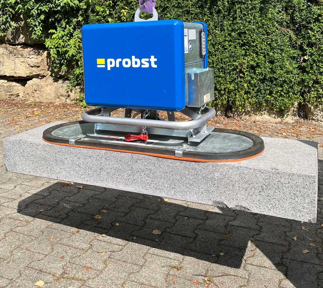 Probst zeigt auf der Nordbau Neumünster das neue Vakuum-Anbaugerät SM-1200 Steinmagnet Probst zeigt auf der Nordbau Neumünster das neue Vakuum-Anbaugerät SM-1200 Steinmagnet
