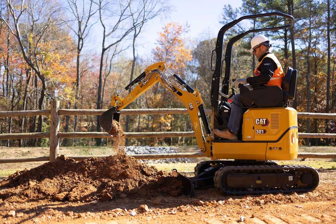 GaLaBau 2026-Ticker B_I MEDIEN +++ Neuer Minibagger von Caterpillar erstmals in Europa