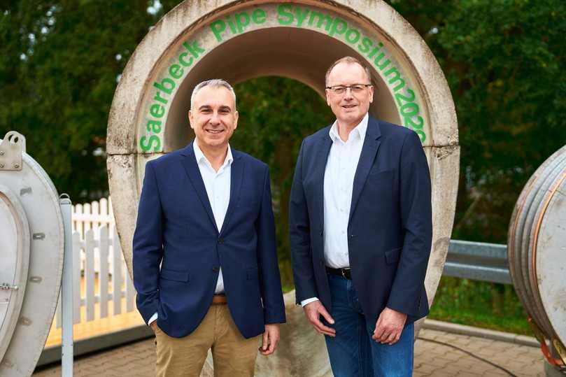 Wie können wir tun, um die Wasserinfrastruktur fitter, sicherer und widerstandsfähiger zu machen? Kai Diecks (l.) und Patrik Rosen geben Antworten darauf. | Foto: Saertex multiCom