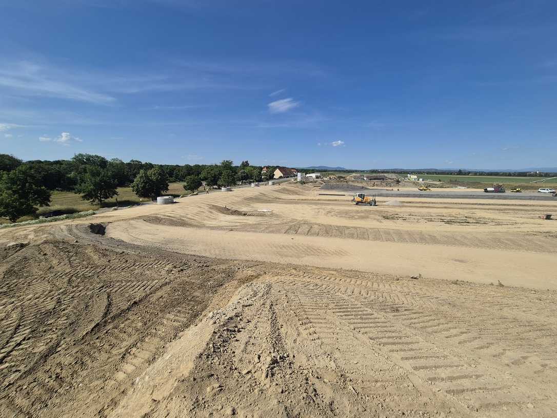 Deponieentwässerung: Betonschachthülle mit PEHD-Auskleidung im Praxistest