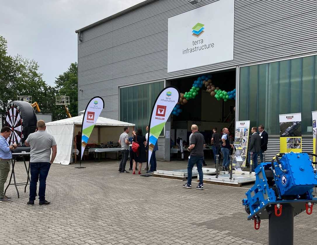 Kundentag bei Terra infrastructure: Tiefbau zum Anfassen Kundentag bei Terra infrastructure: Tiefbau zum Anfassen