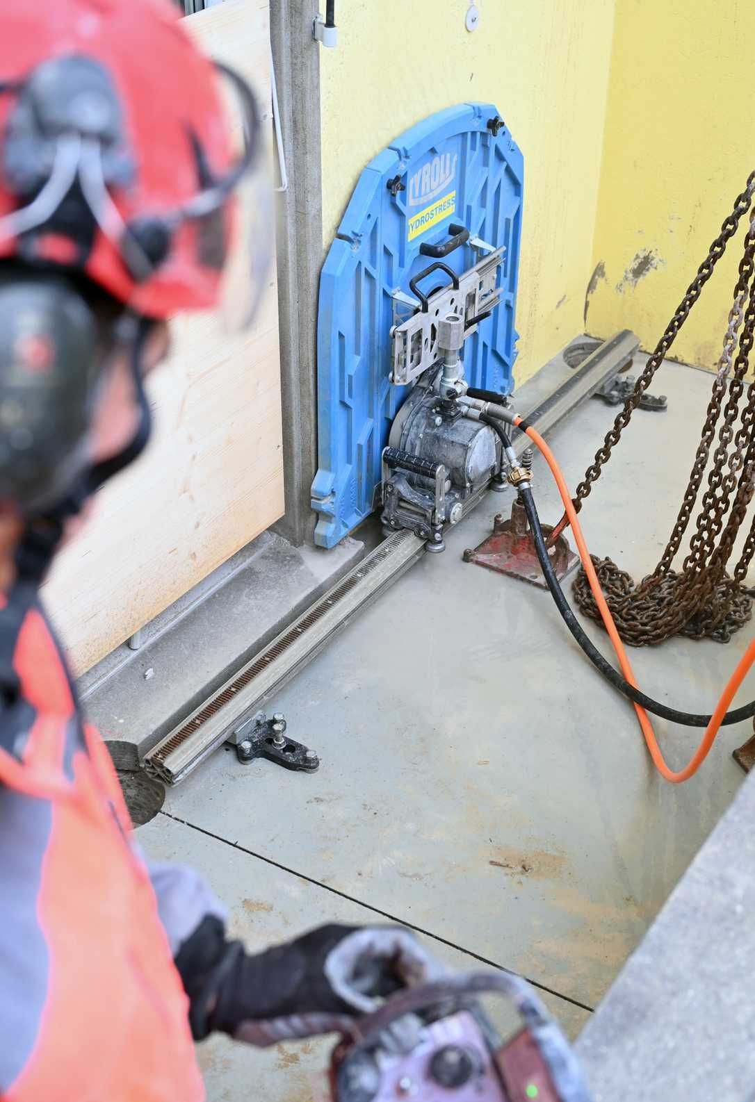 Tyrolit Kompaktwandsäge WSE912 zeigt Stärken beim Rückbau Tyrolit Kompaktwandsäge WSE912 zeigt Stärken beim Rückbau