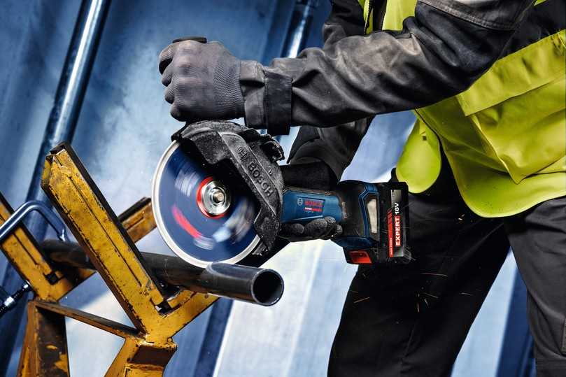 Der Bosch Expert EXWS18V-180P kombiniert die Schnitttiefe eines großen Winkelschleifers mit Kompaktheit. | Foto: Bosch