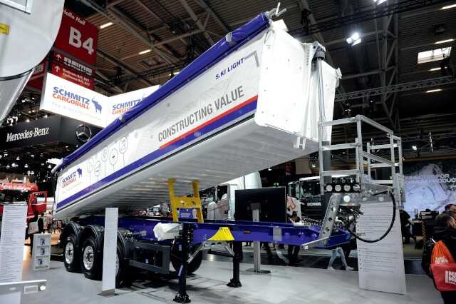 Schmitz Cargobull bringt seine Trailer-Connect-Telematik jetzt auch im Sattelkipper S.KI Smart Plus.