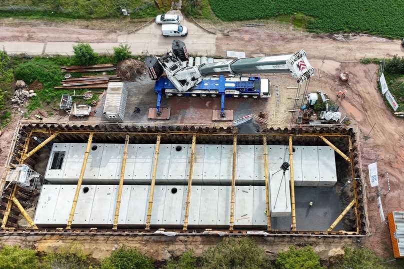 Das Regenrückhaltebecken von Berding Beton wurde in 6 Meter Einbautiefe errichtet. | Foto: Peter Gercke Das Regenrückhaltebecken von Berding Beton wurde in 6 Meter Einbautiefe errichtet. | Foto: Peter Gercke