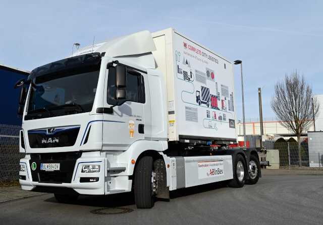 Den batterieelektrischen eTGM für 26 t Gesamtgewicht bietet MAN bereits in Kleinserie an. Seine Reichweite beziffert MAN mit bis zu 200 km. | Fotos: MAN, QUATEX Den batterieelektrischen eTGM für 26 t Gesamtgewicht bietet MAN bereits in Kleinserie an. Seine Reichweite beziffert MAN mit bis zu 200 km. | Fotos: MAN, QUATEX