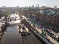 Hightech-Beton von Heidelberg Materials schützt Hamburgs Speicherstadt