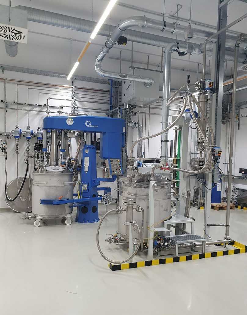 Hier werden mit modernster Technik die Harzrezepturen hergestellt. | Foto: B_I/zu Eulenburg Hier werden mit modernster Technik die Harzrezepturen hergestellt. | Foto: B_I/zu Eulenburg