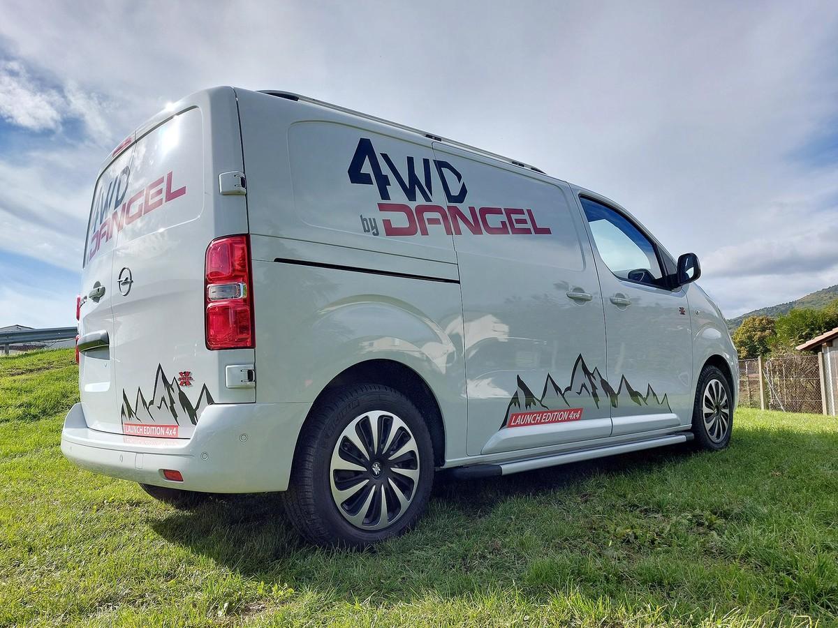 Feld-, Wald- und Wiesentransporter von Stellantis und Dangel: hier Opel Vivaro. | Foto: Randolf Unruh Feld-, Wald- und Wiesentransporter von Stellantis und Dangel: hier Opel Vivaro. | Foto: Randolf Unruh