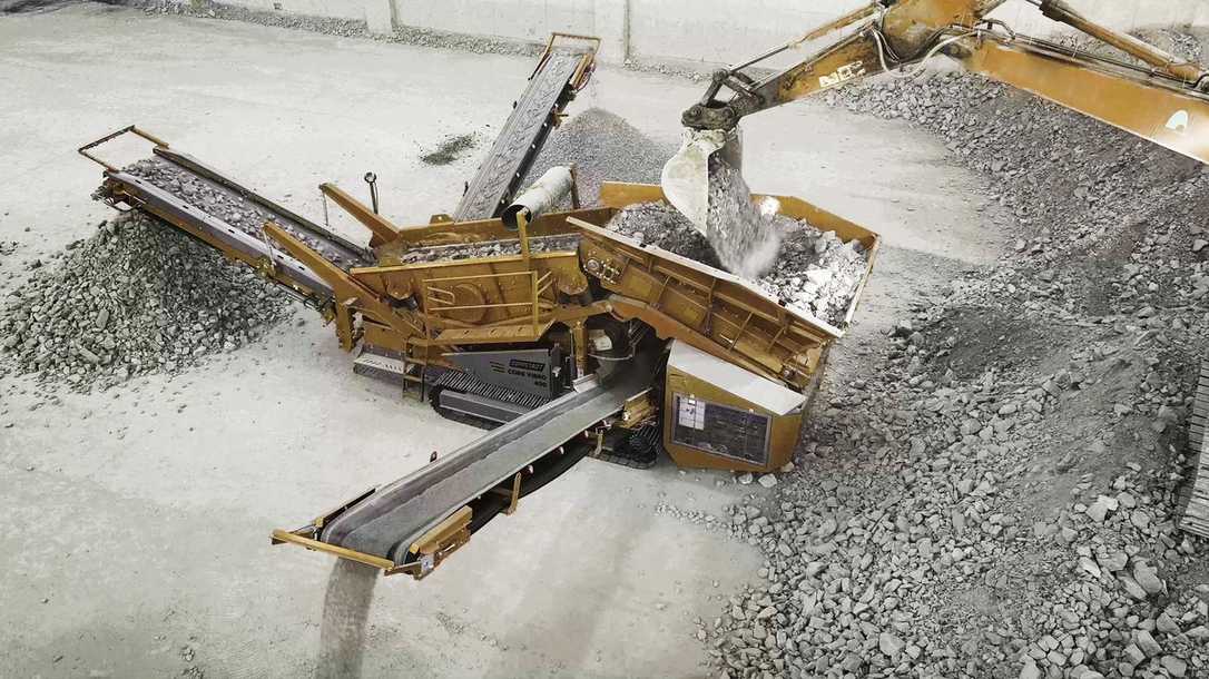 Doppstadt Core Vibro 400: Neuer Allrounder für die Drei-Fraktionen-Siebung