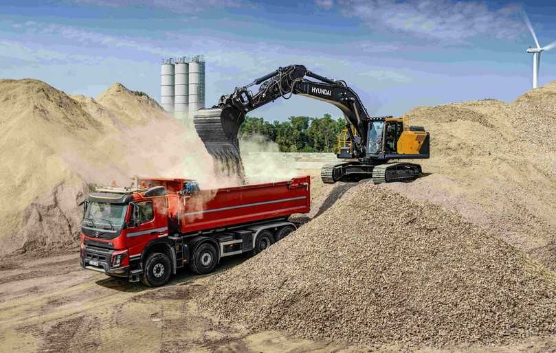 Der Hyundai-Kettenbagger HX400 überzeugt dank voll-elektrohydraulischer FEH-Steuerung durch höchste Präzision und bis zu acht Prozent Kraftstoffersparnis. | Foto: Hyundai