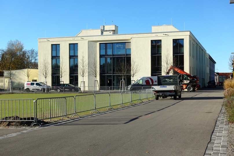Carderie in Wangen/Allgäu: Dieses Gebäude der ehemaligen Textilfabrik Erba wurde von einem privaten Investor erworben und während der Pandemie umgebaut zu einem ökologischen Vorzeige-Projekt für gewerbliche Nutzung mit Geothermie, Photovoltaik und Regenwassernutzung. | Foto: König