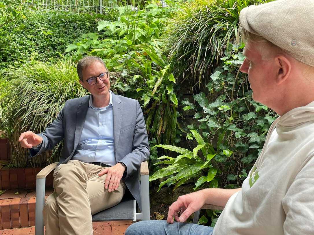 Im Interview: BGL Hauptgeschäftsführer Glania exklusiv über Tarifabschlüsse und GaLaBau Im Interview: BGL Hauptgeschäftsführer Glania exklusiv über Tarifabschlüsse und GaLaBau