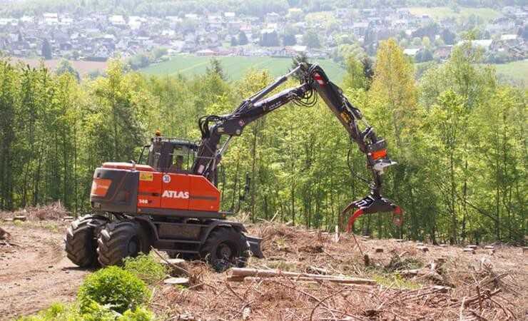 Universeller Mobilbagger mit Power Universeller Mobilbagger mit Power