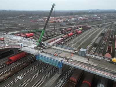 Hybridkappen machen Decatur-Brücke leichter