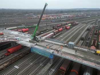 Hybridkappen machen Decatur-Brücke leichter