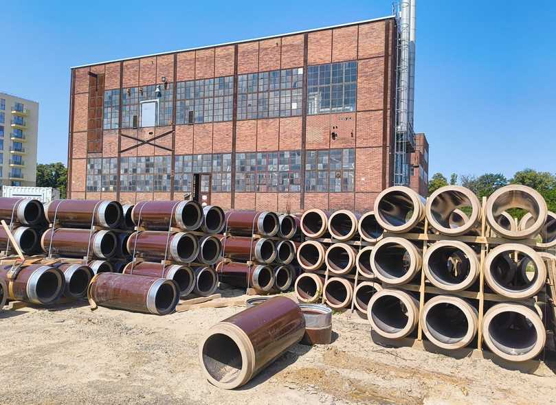 Steinzeugrohre auf der Baustelle in Berlin-Spandau | Foto: B_I/Valdix