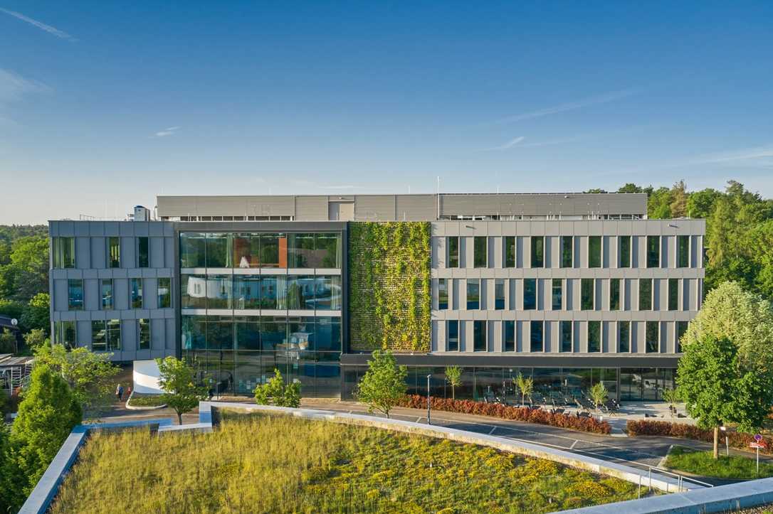 Fassadenbegrünung beim OWP12 bei Drees & Sommer in Stuttgart Fassadenbegrünung beim OWP12 bei Drees & Sommer in Stuttgart