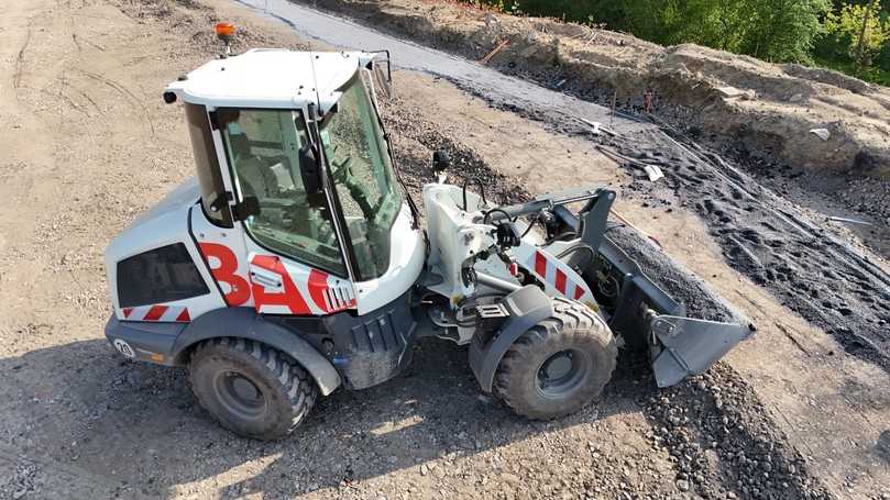 Der Liebherr-Radlader 507e arbeitet lokal  emissionsfrei, lärmarm und ist dabei so leistungsstark wie konventionell angetriebene Radlader. | Foto: Strabag