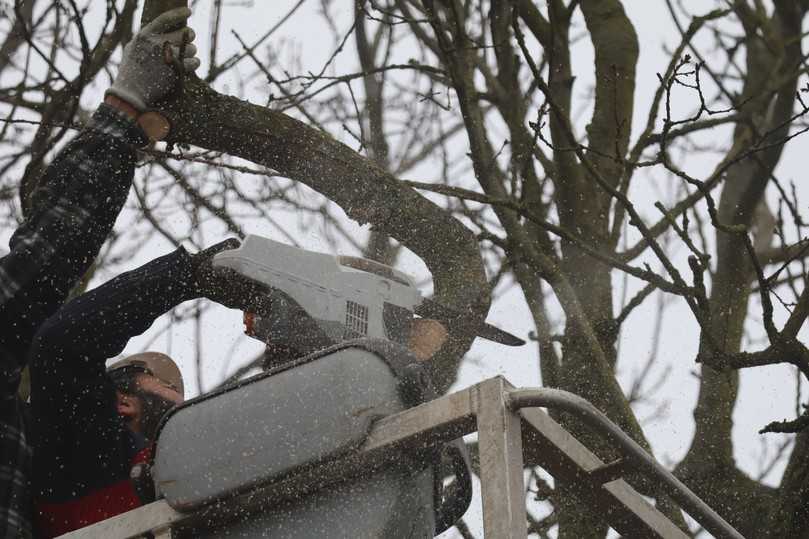 Einfaches Handling auch bei winkeligen Arbeiten. | Foto: B_I MEDIEN/hin Einfaches Handling auch bei winkeligen Arbeiten. | Foto: B_I MEDIEN/hin