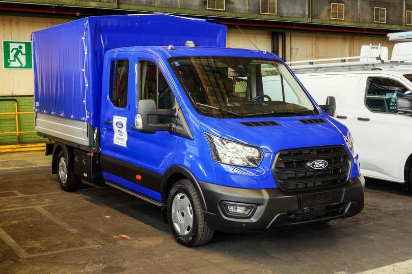 Pritsche mit Zusatz: Planen Streib steuert Plane und Spriegel für die Transit Doka bei. | Foto: Randolf Unruh, Ford