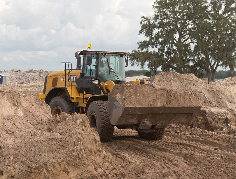 Ein neues, vollintegriertes Reifendruck-Messsystem (optional) zeigt seine Werte auf dem Hauptbildschirm der Cat-Radlader an. So können Nachteile für Produktivität und Fahrverhalten vermieden werden. | Foto: Zeppelin/Caterpillar Ein neues, vollintegriertes Reifendruck-Messsystem (optional) zeigt seine Werte auf dem Hauptbildschirm der Cat-Radlader an. So können Nachteile für Produktivität und Fahrverhalten vermieden werden. | Foto: Zeppelin/Caterpillar