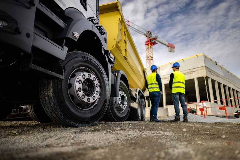 Die neuen Michelin-Reifen sind für den gemischten Einsatz auf Straßen, Baustellen und in Steinbrüchen konzipiert. | Foto: Michelin