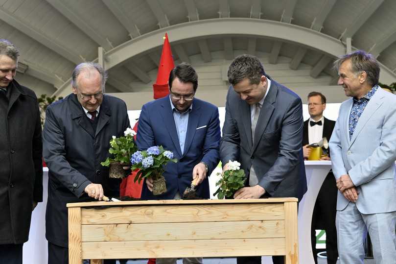 Eröffnung der Landesgartenschau im Kurpark von Bad Dürrenberg. | Foto: Wolfgang Kubak Eröffnung der Landesgartenschau im Kurpark von Bad Dürrenberg. | Foto: Wolfgang Kubak