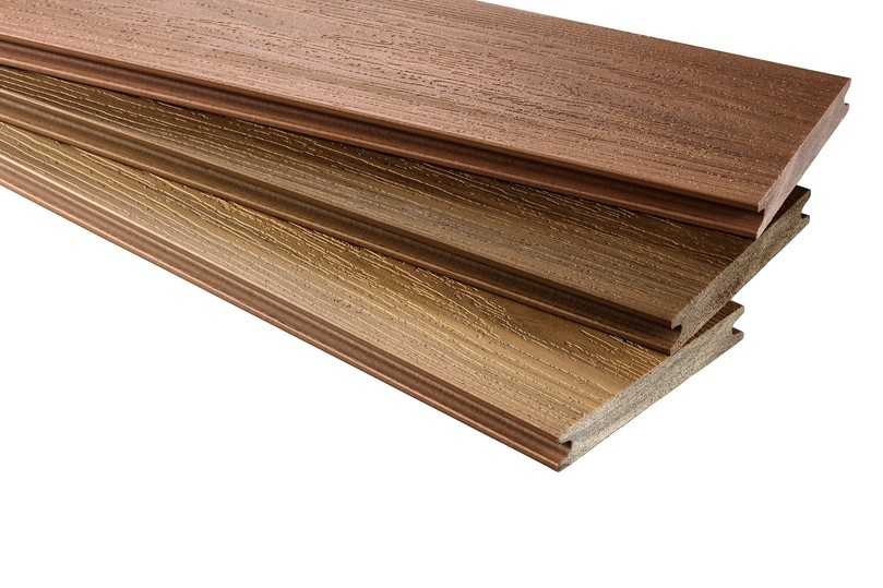 Für eine Fertigungslinie zur Herstellung co-extrudierter Terrassendielen hat Naturinform in den letzten 12 Monaten rund eine Million Euro in seinen Produktionsstandort im nordbayerischen Redwitz a. d. Rodach investiert. | Foto: Naturinform Für eine Fertigungslinie zur Herstellung co-extrudierter Terrassendielen hat Naturinform in den letzten 12 Monaten rund eine Million Euro in seinen Produktionsstandort im nordbayerischen Redwitz a. d. Rodach investiert. | Foto: Naturinform