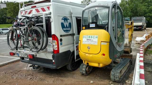 Das rollende Büro in Form eines ausgebauten Citroën Jumper mit 150 PS ist bei SZplan (www.szplan.de) immer dabei. Das rollende Büro in Form eines ausgebauten Citroën Jumper mit 150 PS ist bei SZplan (www.szplan.de) immer dabei.