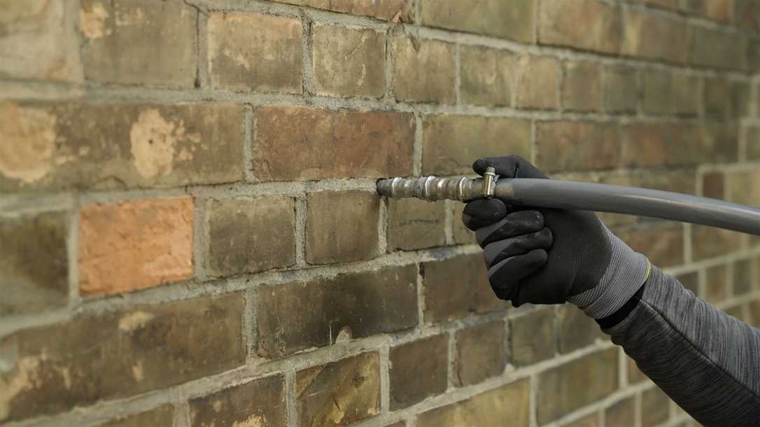 Cavipor Tonschaum: BASF erweitert Dämmstoff-Zulassung auf Dach und Decke Cavipor Tonschaum: BASF erweitert Dämmstoff-Zulassung auf Dach und Decke