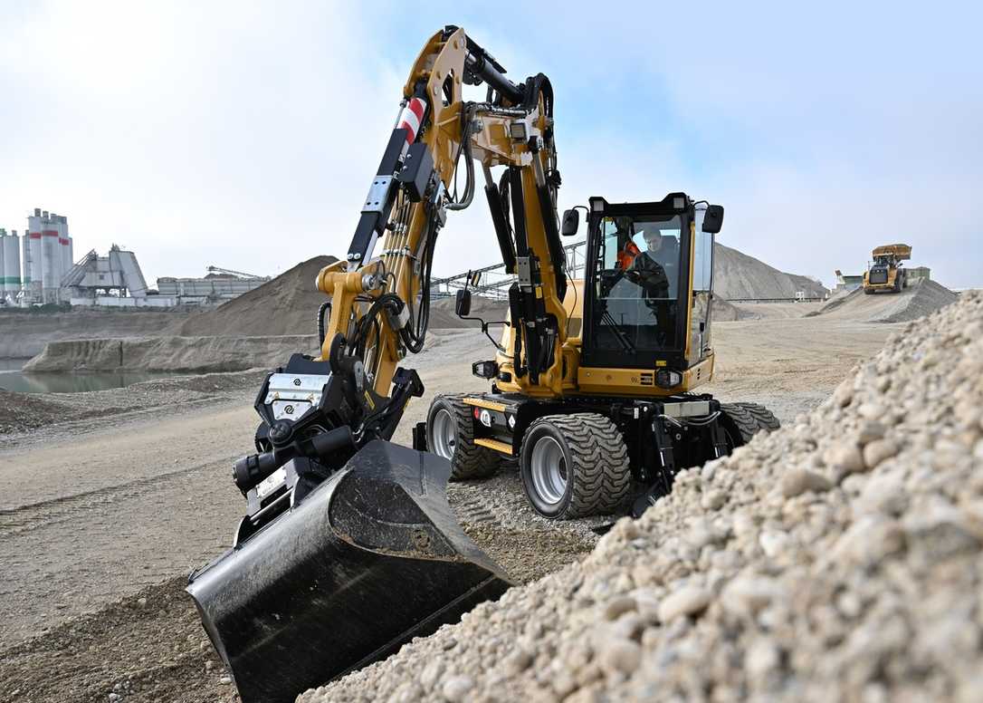 Zeppelin zeigt auf der Messe Recycling aktiv und Tiefbau Live Caterpillar-Baumaschinen Zeppelin zeigt auf der Messe Recycling aktiv und Tiefbau Live Caterpillar-Baumaschinen