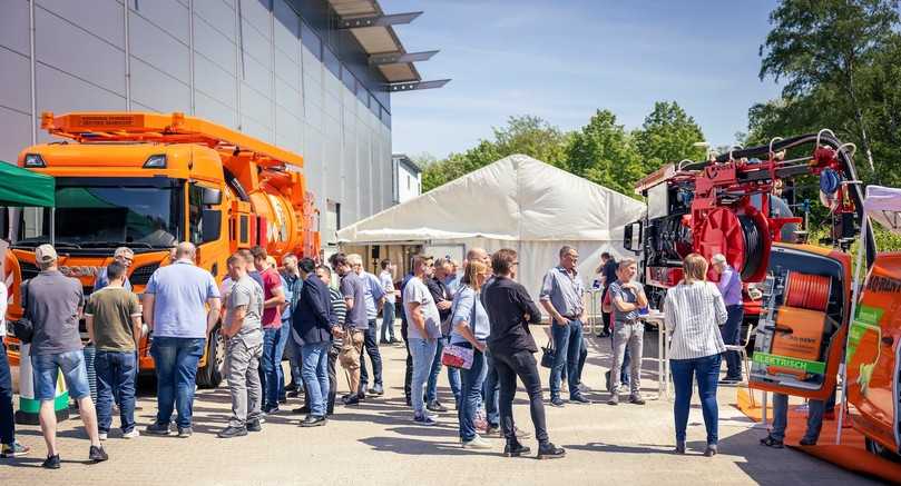 Außenvorführungen neuer Geräte | Foto: IKT Außenvorführungen neuer Geräte | Foto: IKT