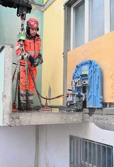 Neue Wandsäge zeigt ihre Stärken beim Rückbau