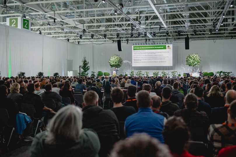 Die Fachvorträge auf den Deutschen Baumpflegetagen 2024 waren teilweise komplett ausgebucht. | Foto: Forum Baumpflege GmbH & CO KG Die Fachvorträge auf den Deutschen Baumpflegetagen 2024 waren teilweise komplett ausgebucht. | Foto: Forum Baumpflege GmbH & CO KG