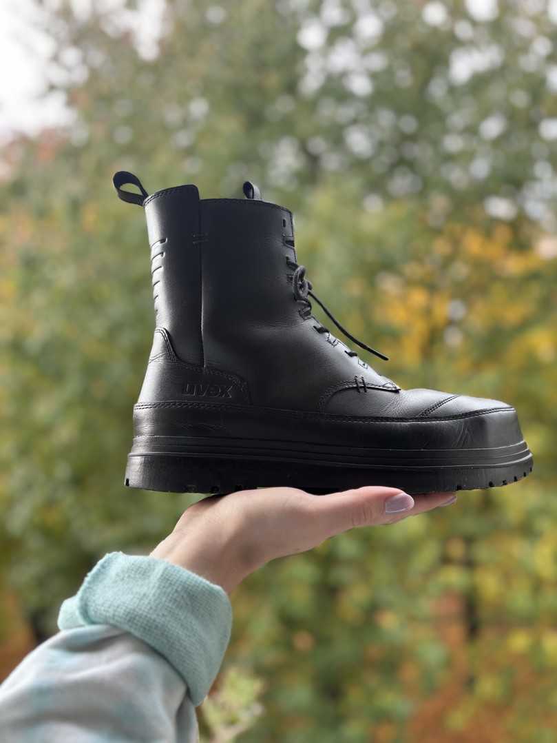 Der leichte Uvex-Sicherheitsschuh im Detail | Foto: B_I MEDIEN/mj Der leichte Uvex-Sicherheitsschuh im Detail | Foto: B_I MEDIEN/mj