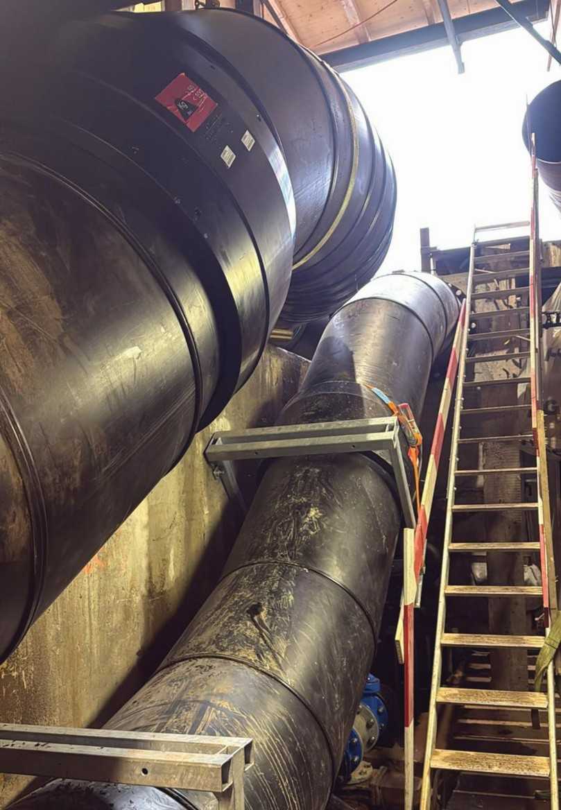 Einbau der Sonderbögen für die Etagensprünge im Tunnel am Ausgang des Pumpenschachtes | Foto: Simona AG
