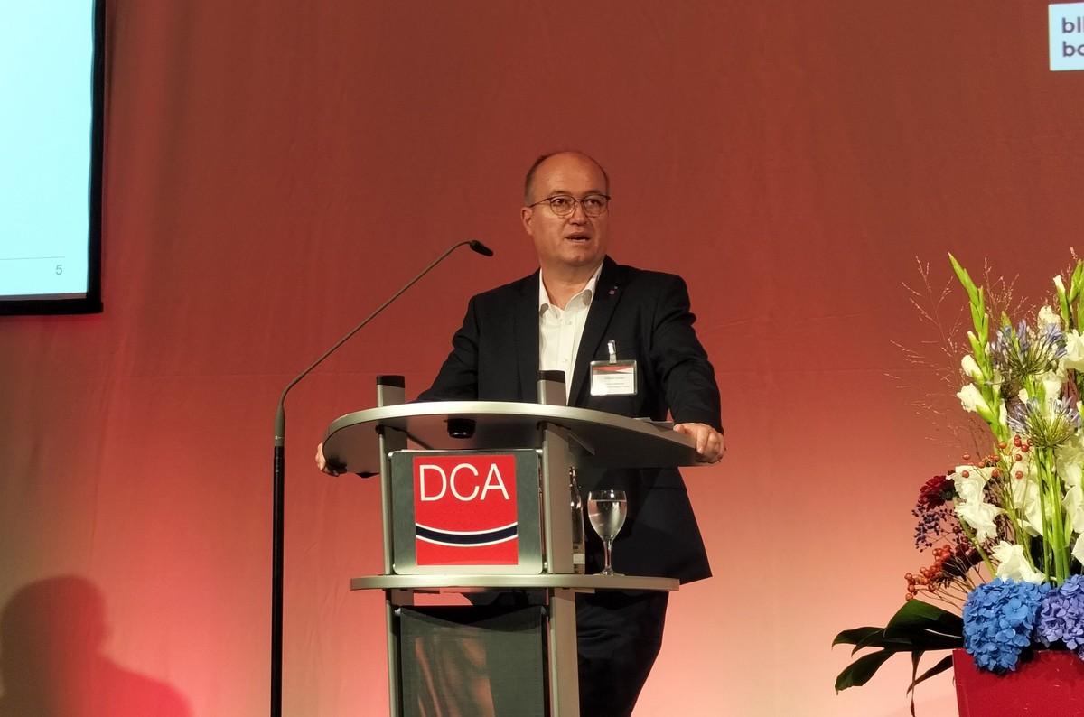 DCA-Geschäftsführer Dietmar Quante freute sich über die Rekordteilnehmerzahl und über zahlreiche neue ordentliche sowie außerordentliche Mitglieder. | Foto: B_I/Valdix DCA-Geschäftsführer Dietmar Quante freute sich über die Rekordteilnehmerzahl und über zahlreiche neue ordentliche sowie außerordentliche Mitglieder. | Foto: B_I/Valdix
