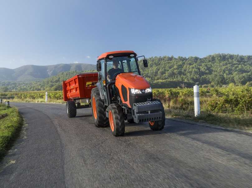 Mit dem M5002 Narrow bietet Kubota einen Spezialtraktor, der perfekt für den Einsatz in beengten Verhältnissen geeignet ist. | Foto: Kubota Mit dem M5002 Narrow bietet Kubota einen Spezialtraktor, der perfekt für den Einsatz in beengten Verhältnissen geeignet ist. | Foto: Kubota