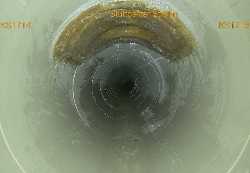 Eine Kamerabefahrung nach der Sanierung zeigte auf, dass die Qualität der Arbeiten auch bei den Anschlusseinbindungen den hohen Anforderungen entsprach. | Foto: Sanierungstechnik Dommel