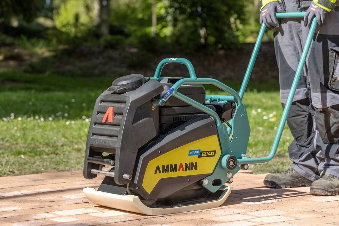Ammann auf der Galabau 2024: e-verdichtung im Fokus Ammann auf der Galabau 2024: e-verdichtung im Fokus
