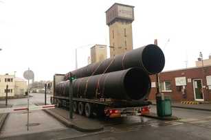 Schwarze GFK-Rohre für die Ewigkeit