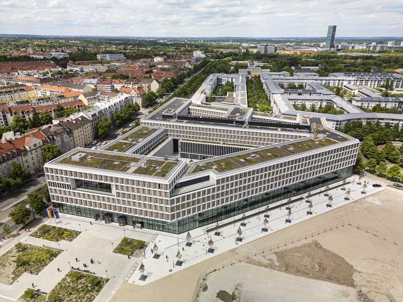 Ein Betonbauwerk dieser Dimension und in Innenstadtlage stellt besondere Herausforderungen an Logistik und Bautechnik. | Foto: Bernd Jaufmann