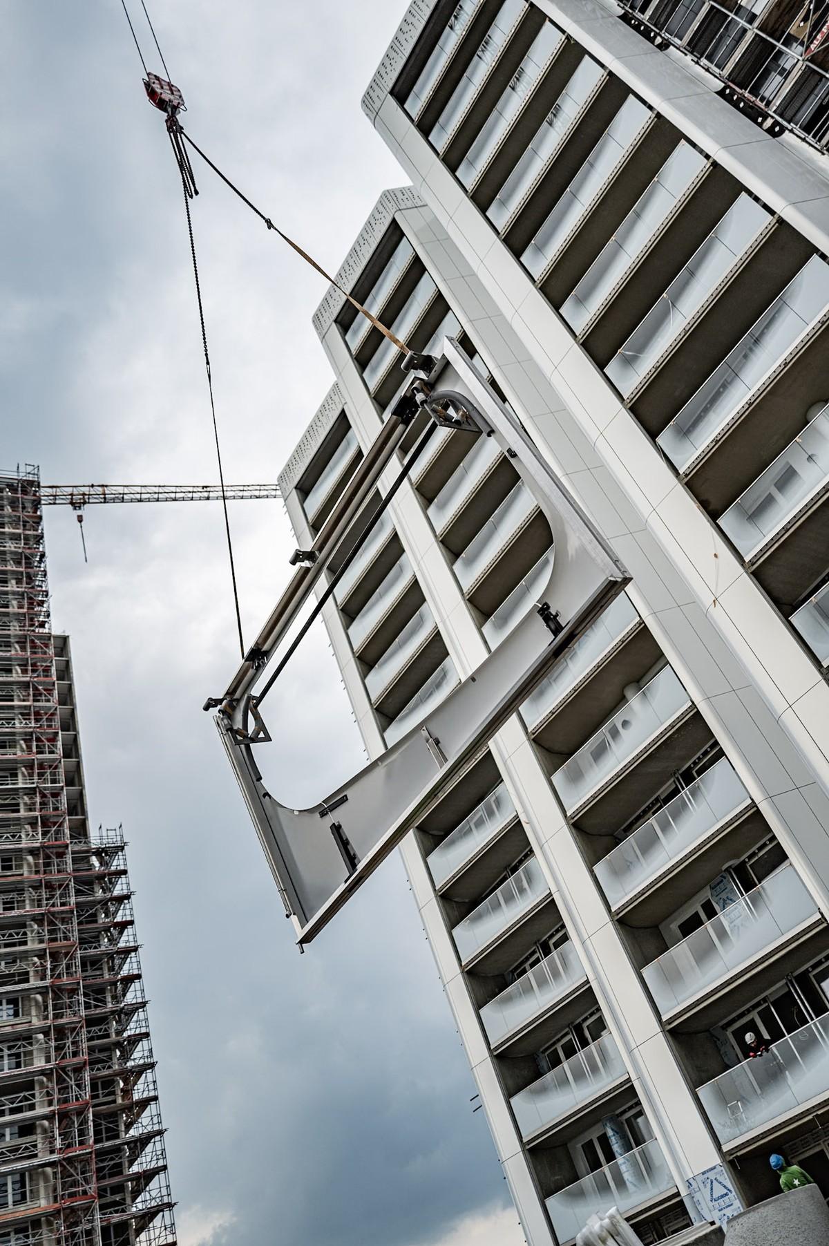 Die neuen vorgestellten Balkone erinnern an Autofenster und damit an die Autoproduktion in Wolfsburg. | Foto: NEULAND Wohnungsgesellschaft mbH Die neuen vorgestellten Balkone erinnern an Autofenster und damit an die Autoproduktion in Wolfsburg. | Foto: NEULAND Wohnungsgesellschaft mbH