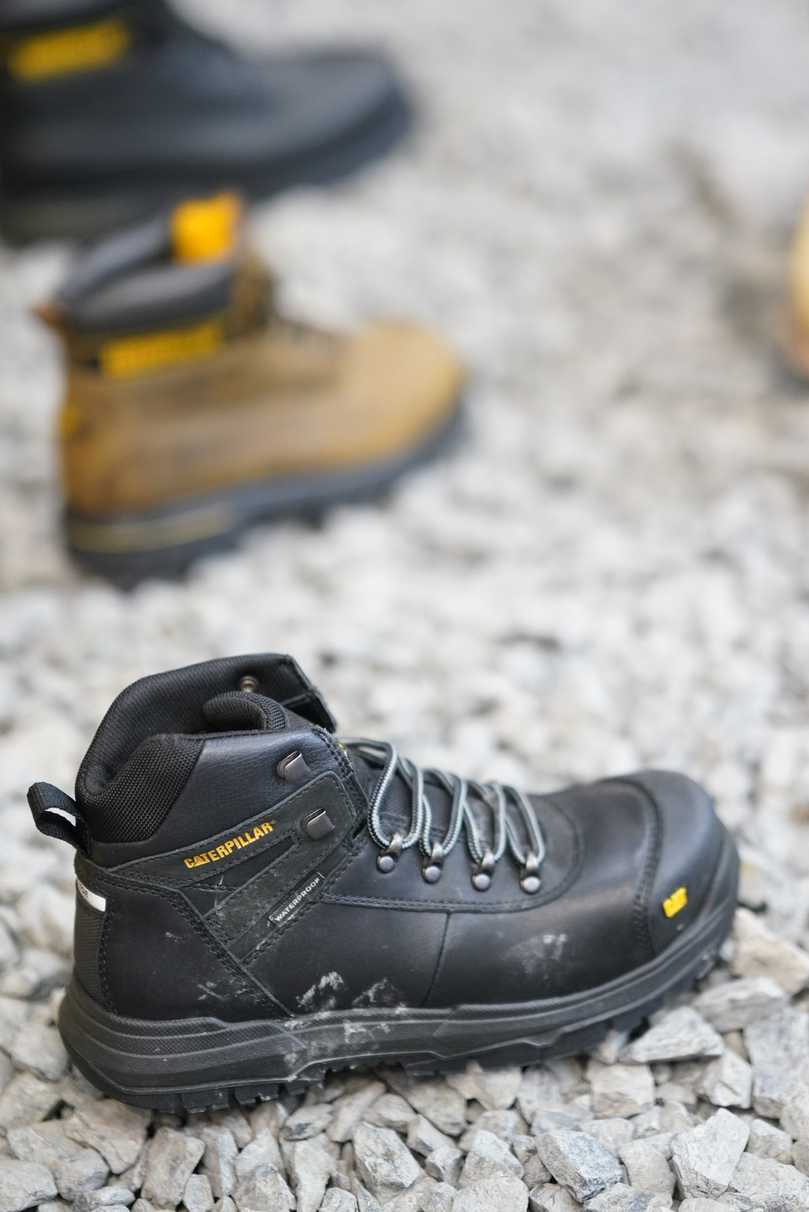 Die A+A ist die weltweit größte Messe für Arbeitskleidung und präsentiert Workwear auf zahlreichen Fashion Shows. | Foto: A+A/Constanze Tillmann